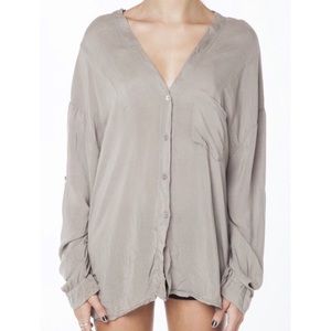 Brandy Melville open neck/off shoulder top